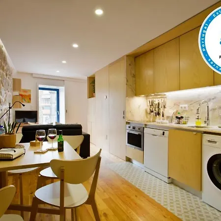 Διαμέρισμα Miragaia Rio *