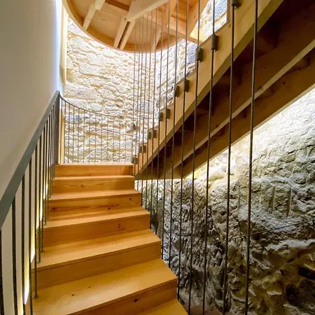 Miragaia Rio * Порту